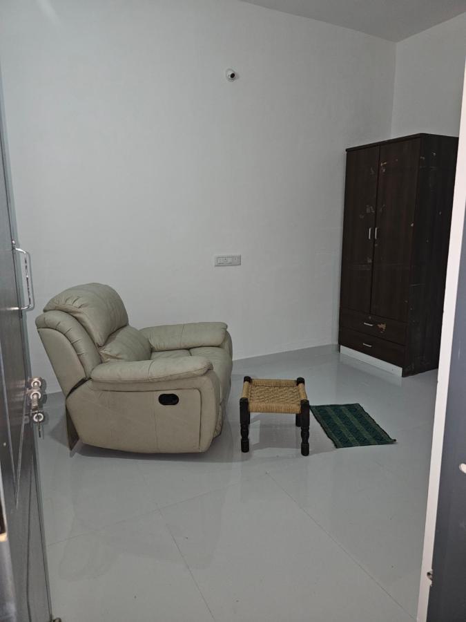 2BHK near art of living, Kanakapura road - Chambres d'hôtes Kaglipur