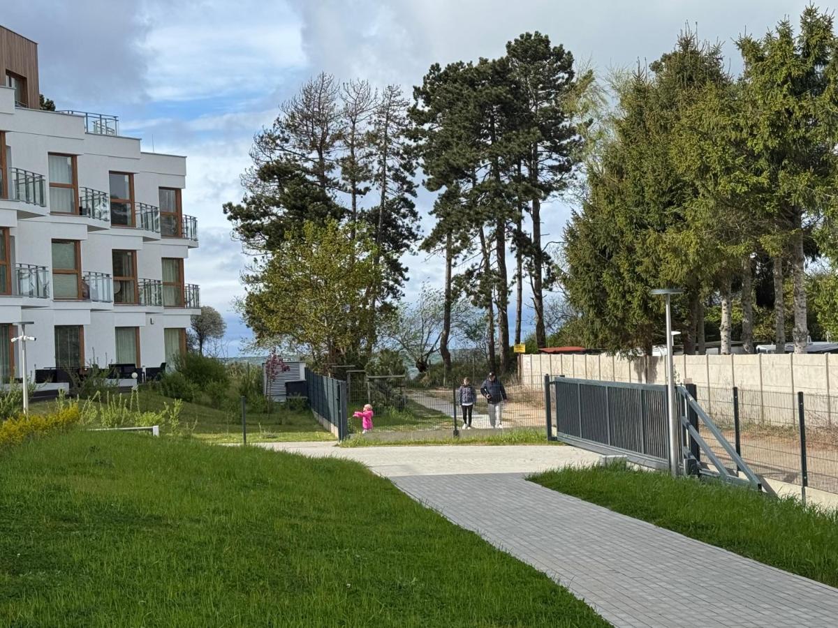 Apartament Mika Let's Sea 73 Tuż przy plaży, klimatyzacja, basen - B&B Gąski