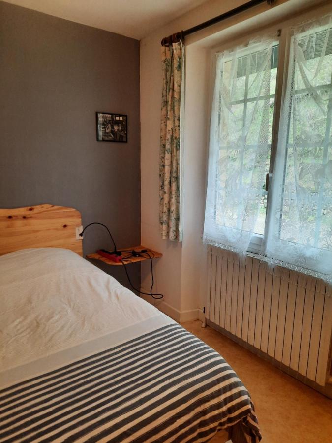 Les coteaux de Planèze, idéal déplacement pro - B&B Saint-Laurent-les-Tours