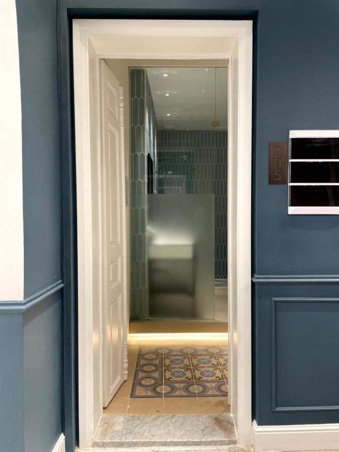 Bhub Guesthouse Gemayze Beirut - B&B Rmaïlé