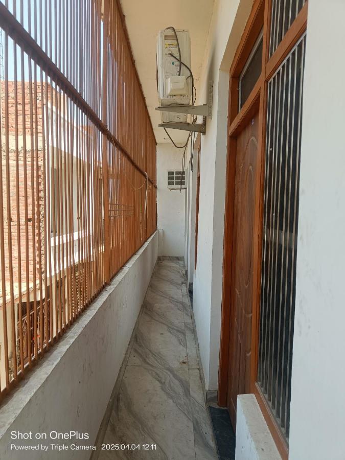 Kaushlendra Bhawan - Chambres d’hôtes Ayodhya