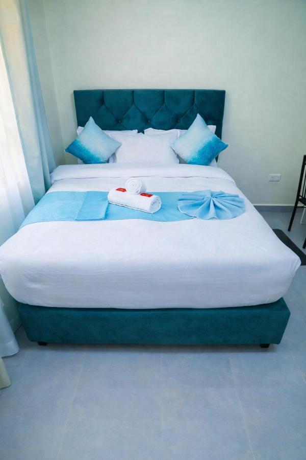 GLOW Suites - B&B Naivasha