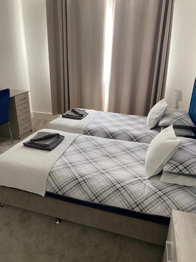 Smart Rooms Piccadilly Line Central London Alexandra Palace - B&B New Southgate