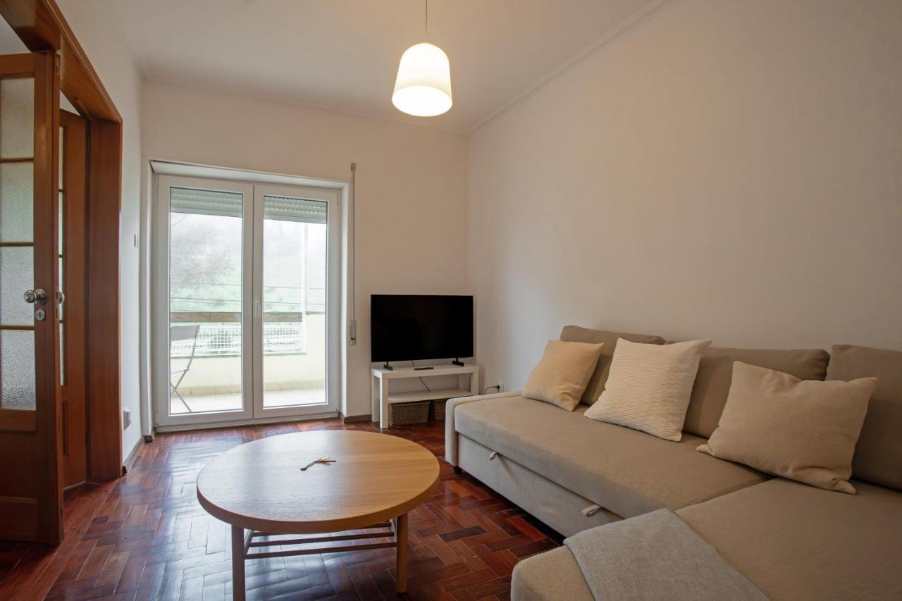 Central Cascais 1BDR With Balcony Near The Beach - B&B Cascais