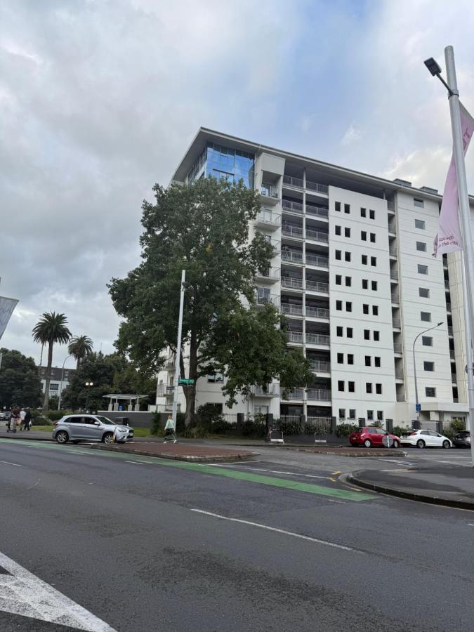 Top-Floor CBD 2BR 2Bath 丨 2 Free Parking 丨 Walk to Spark Arena - Bed and Breakfast Auckland