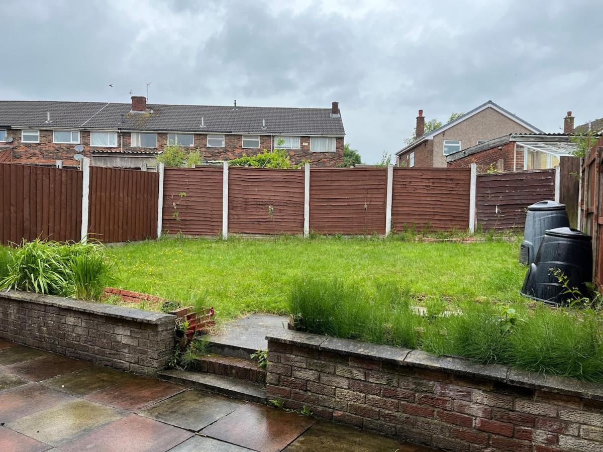 Preston 4 bedroom house near M55 & M6 - Ferienwohnung Woodplumpton