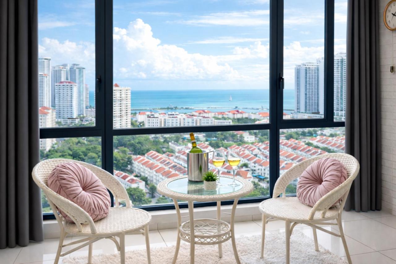 Seaview 2BR Suite with Pool & bathtub near Gurney Jazz Suites - Chambres d’hôtes Tanjung Tokong