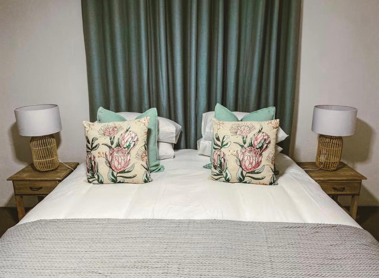 Pura Vida Hermanus - Bed and Breakfast Hermanus