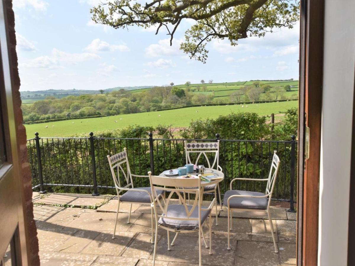 2 Bed in Brecon oc-91085 - B&B Llangorse