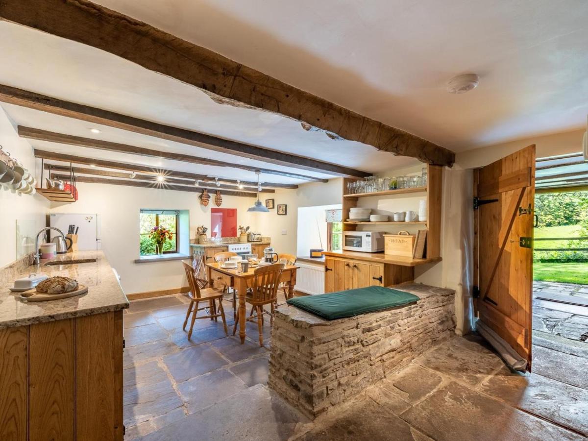 4 Bed in Hereford oc-86497 - B&B Llanveynoe