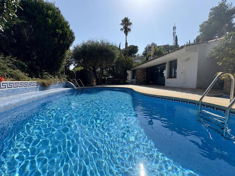 Pool and Beach Private Access - Chambres d'hôtes Tossa de Mar