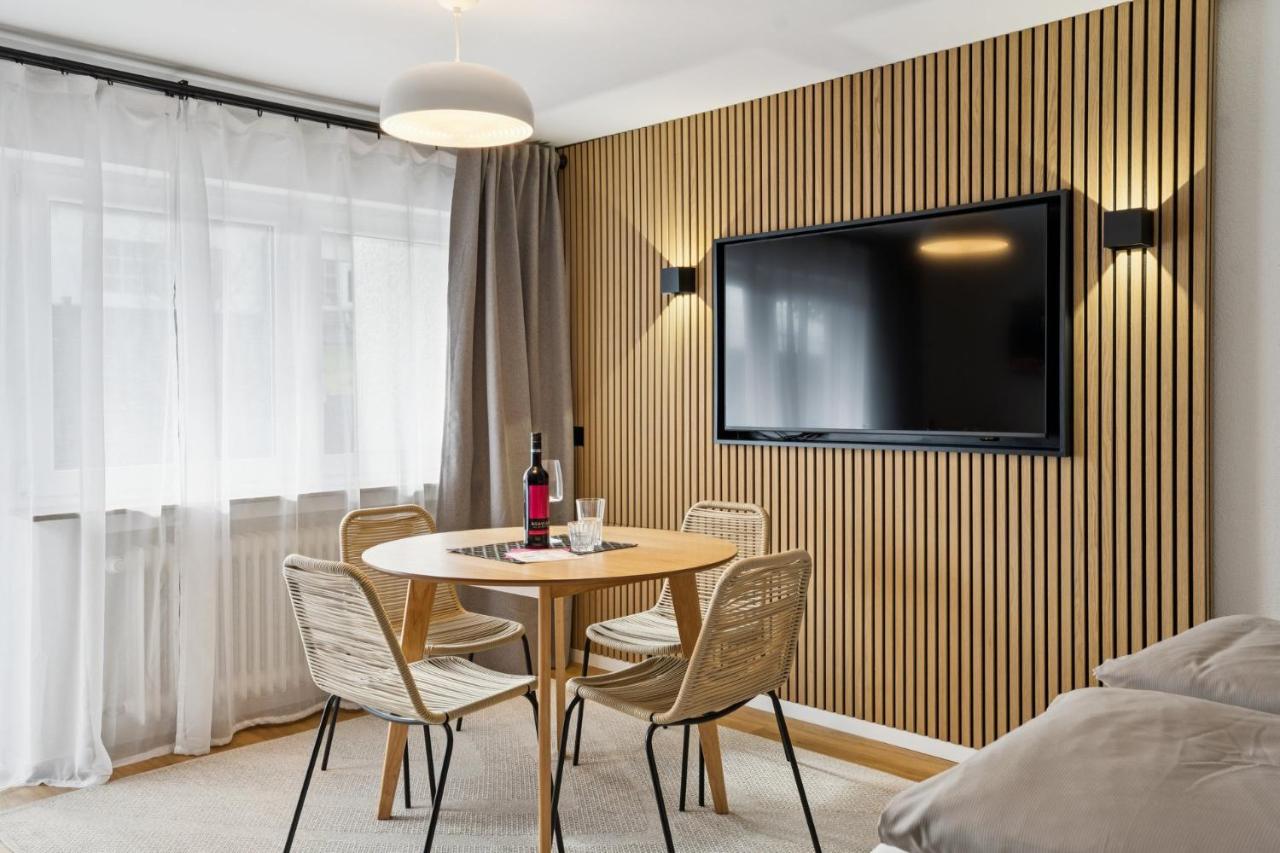 Ferien bei Henri - Terasse - WLAN - Parkplatz - Bed and Breakfast Friedrichshafen