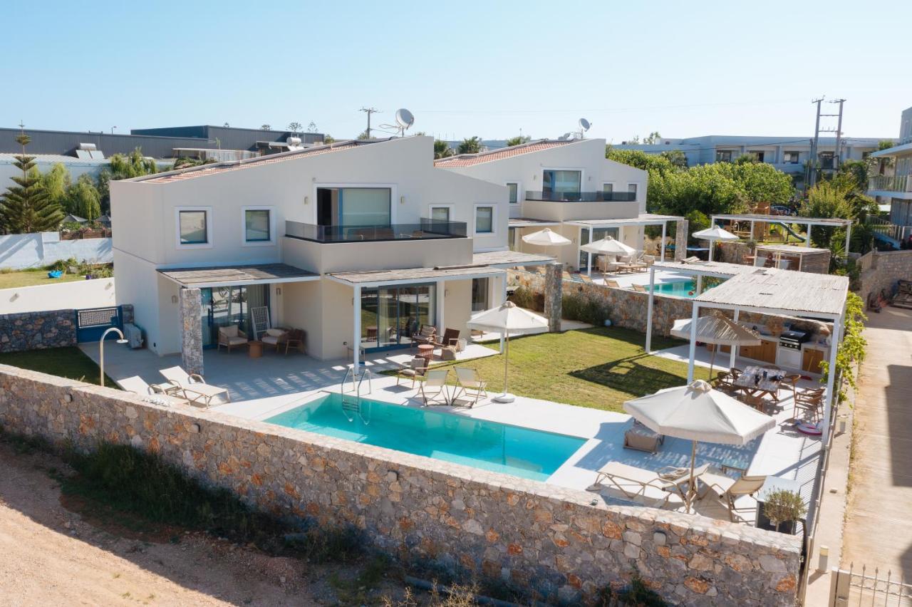 Pelagia's Loft Villas Haroupi & Rodi with Private Heated Pools, 5 Walking Distance to the Beach - Ferienwohnung Kavrós