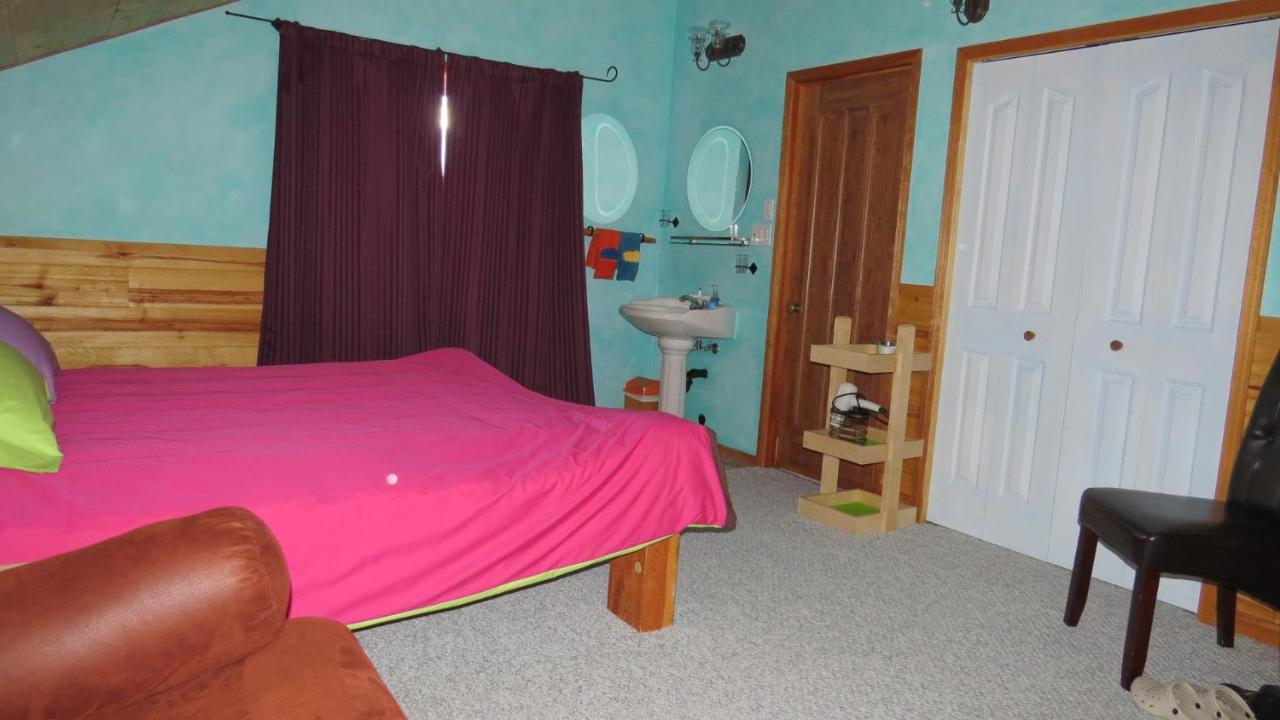 Mountain View room #2