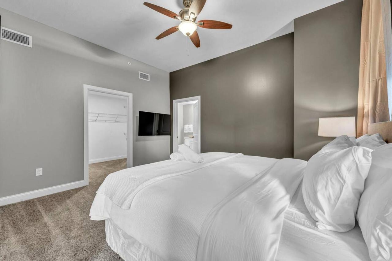Gorgeous Downtown Flat| Parking•Gym•Security - B&B Cleveland
