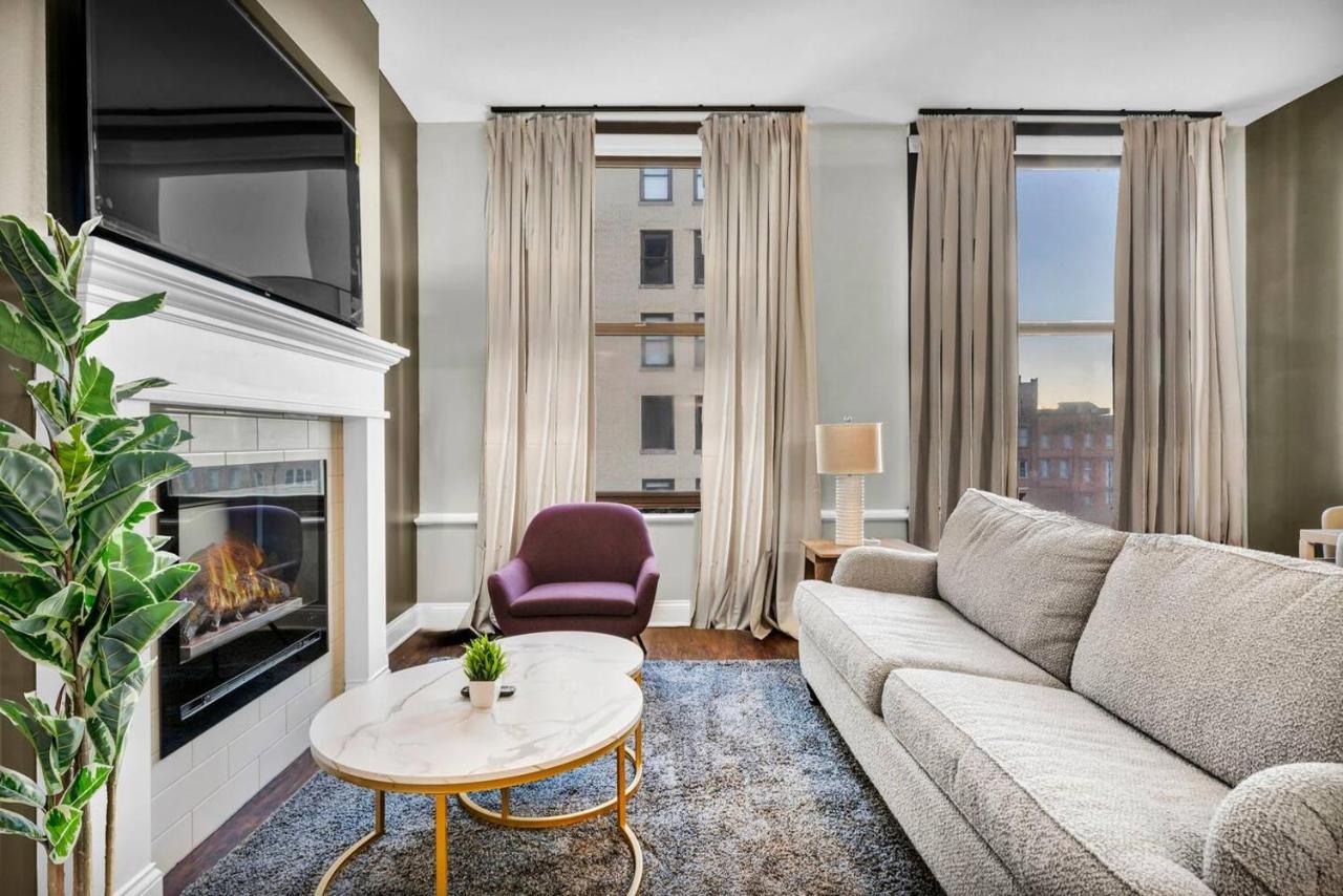 Luxury 2 Bedroom Loft in Heart of Downtown | Gym - Ferienwohnung Cleveland
