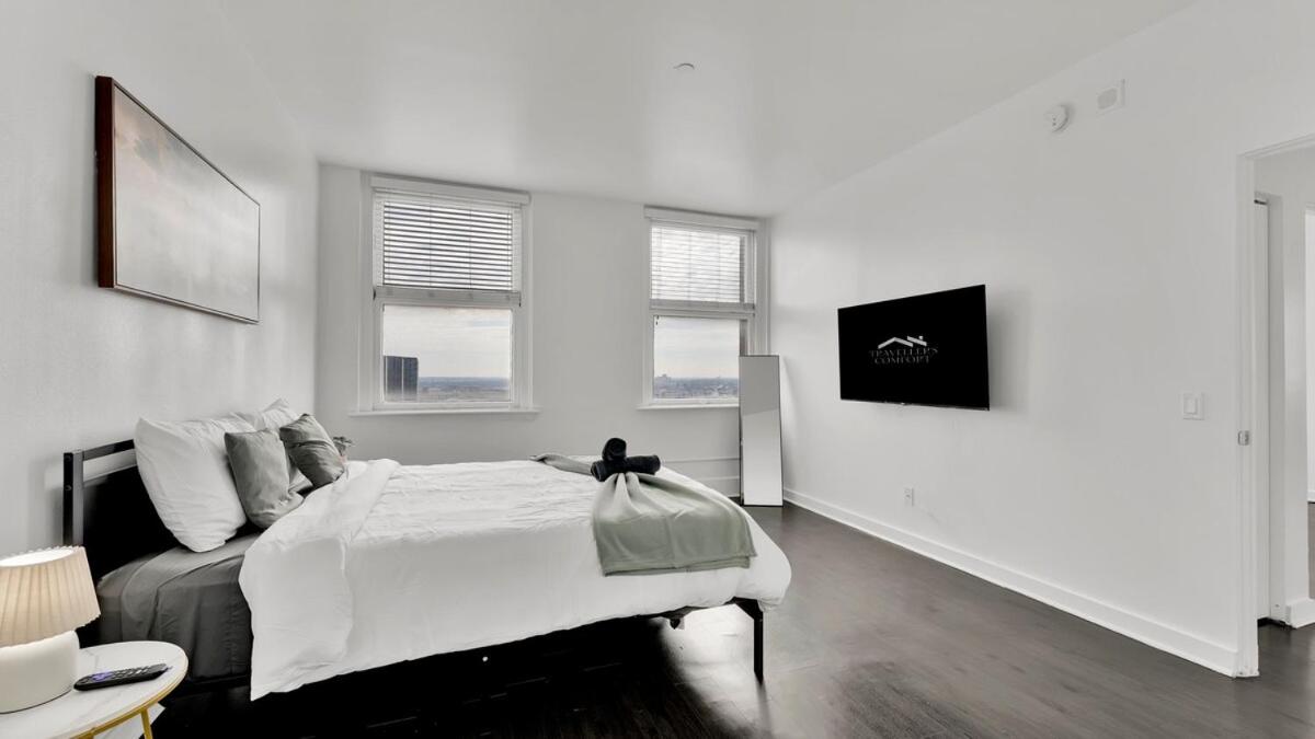 HEB403 Spacious & Stylish 2 Bedroom Condo Downtown Fort Worth, Free Parking, Walk to Convention Center - Chambres d'hôtes Fort Worth