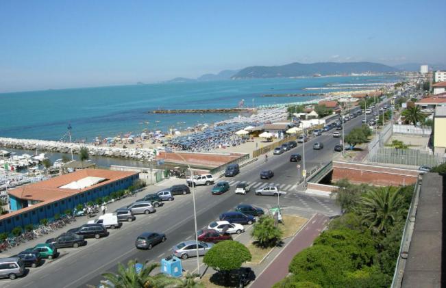 Stella Marina 13 Marina di Massa - B&B Marina di Massa
