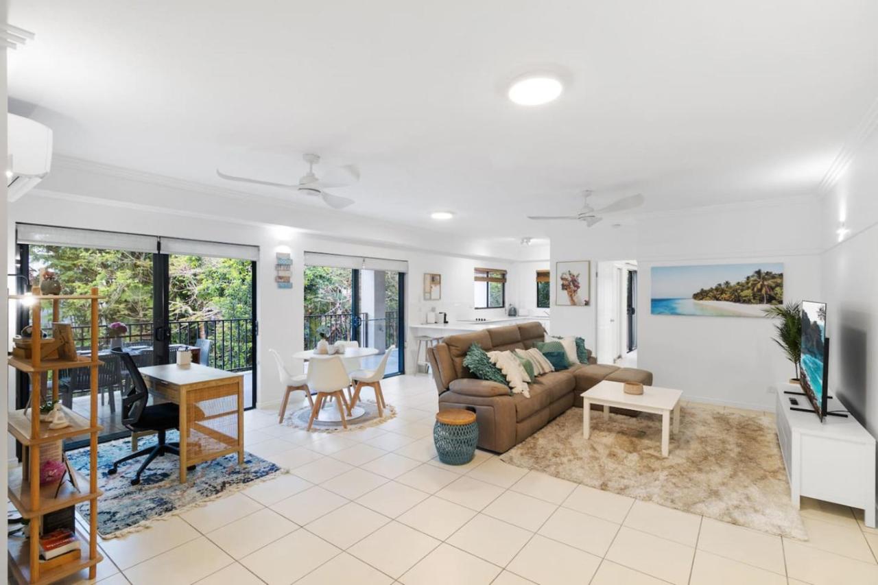 Unparalleled Upward Street Apartment-Close To City - Chambres d'hôtes Cairns