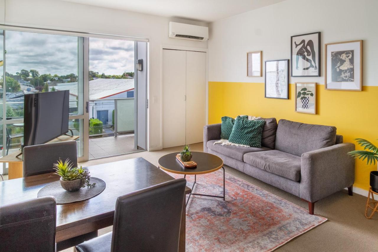City Fringe Value 1 Bed & Carpark on Cashel St - B&B Christchurch