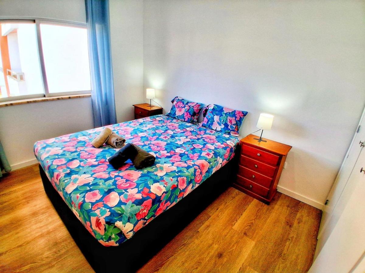 Large 2 bedroom flat with swimming pool and air-conditioning - B&B Portimão