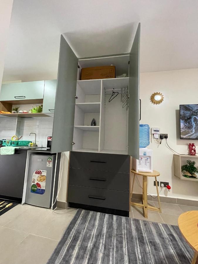 Mo Homes - Executive studio in south B, 15mins from JKIA, SGR, CBD - B&B Nairobi