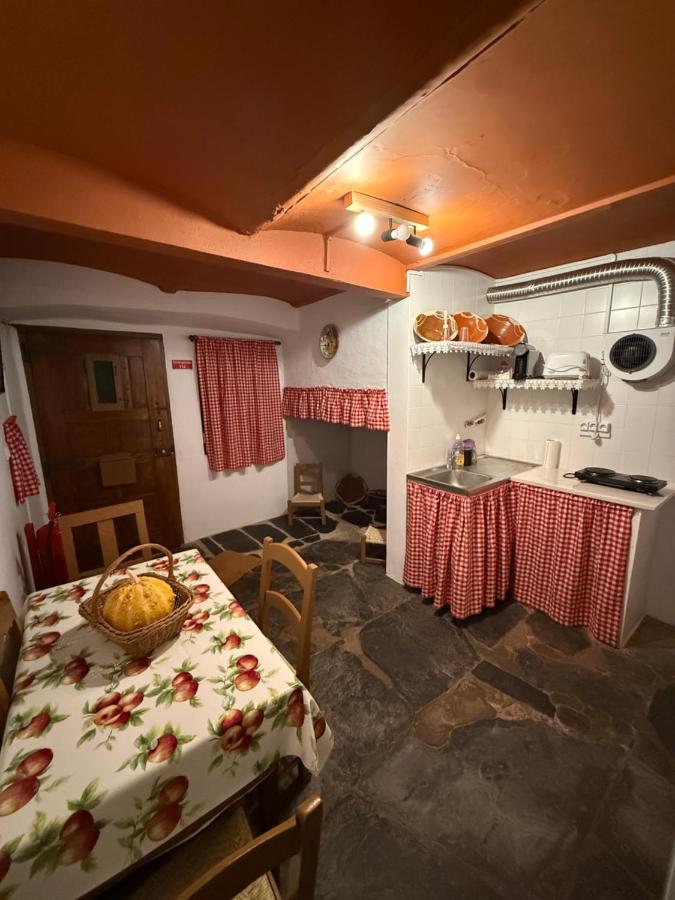 Casa do Ti Santinhas - B&B Veiros