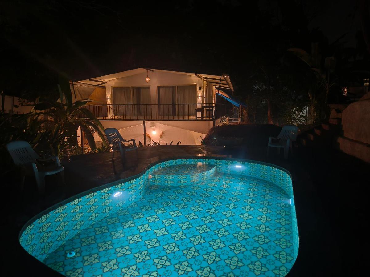 Greek "Jungle Villa", with private Waterfall and Pool - B&B Solim