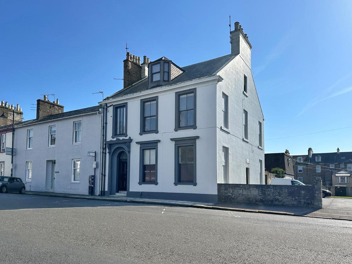 The Penthouse - Beachwalk Apartments - Bed and Breakfast Ayr