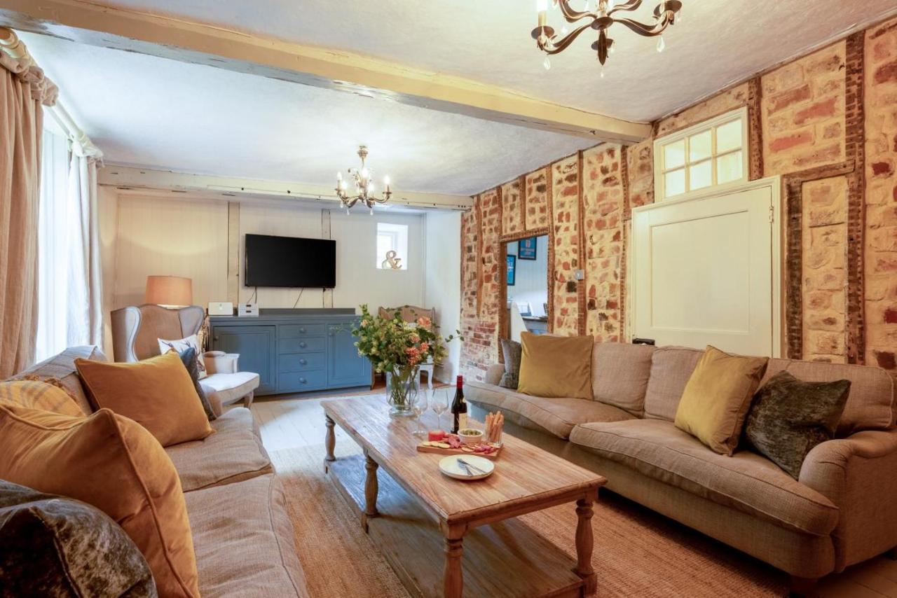 5 Bed in Halesworth oc-cfl - B&B Halesworth
