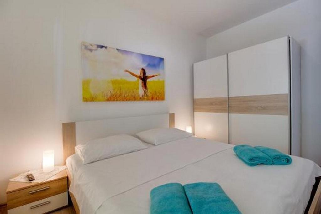 Two-Bedroom Apartment with Terrace