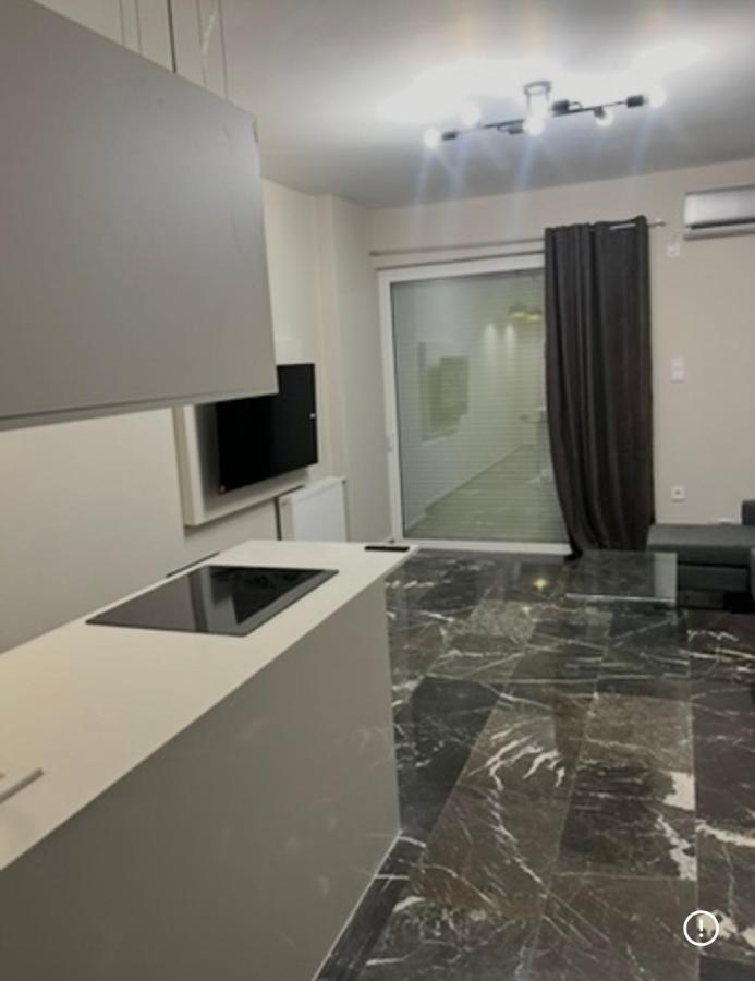 Spacious 2-Bedroom Apartment in Paleo Faliro, Athens - B&B Athens