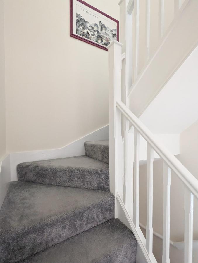 Guest Rooms Near City Centre & Dock Free Parking - B&B Liverpool