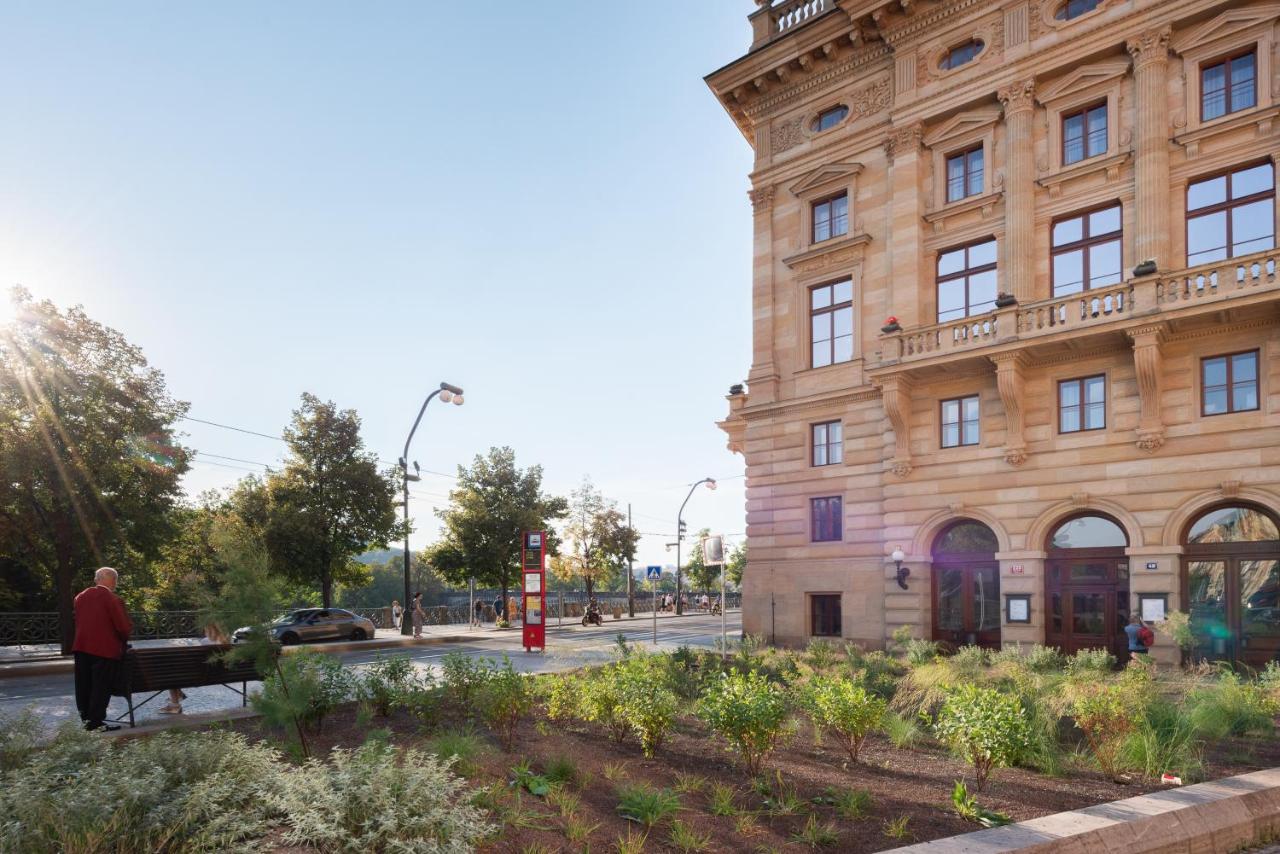 Spacious 3BR Apartment I 8 guests I New Town - B&B Prague