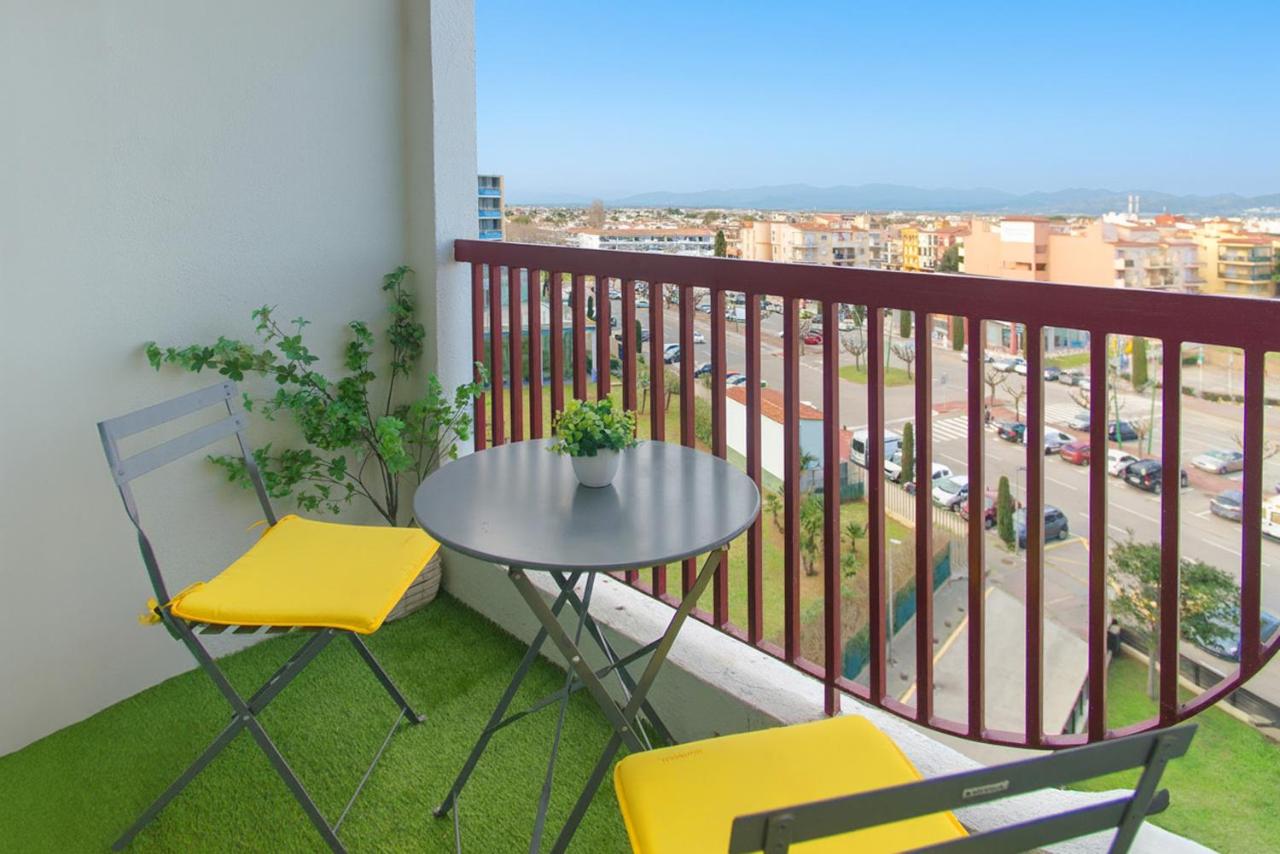 WELCS ESTUDIO 318 EMP con balcon frente al mar - B&B Empuriabrava