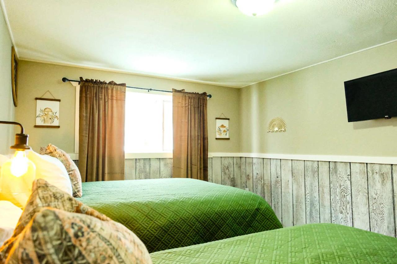 Fall Getaway - Bed and Breakfast Bessemer