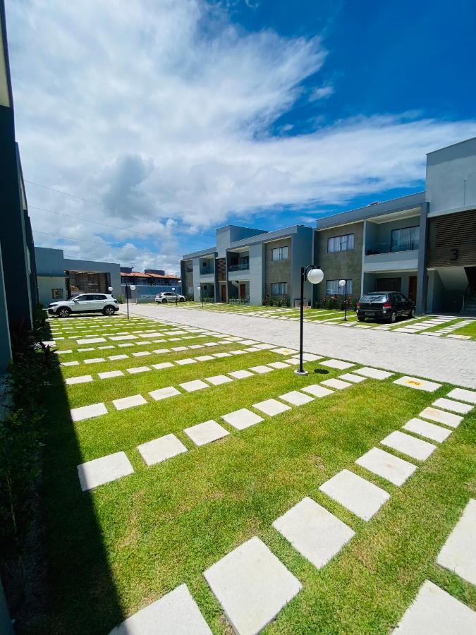 Apartamento a 1 Minuto de Bares e Restaurantes e a 6 Min da Praia de Taperapuã - B&B Porto Seguro