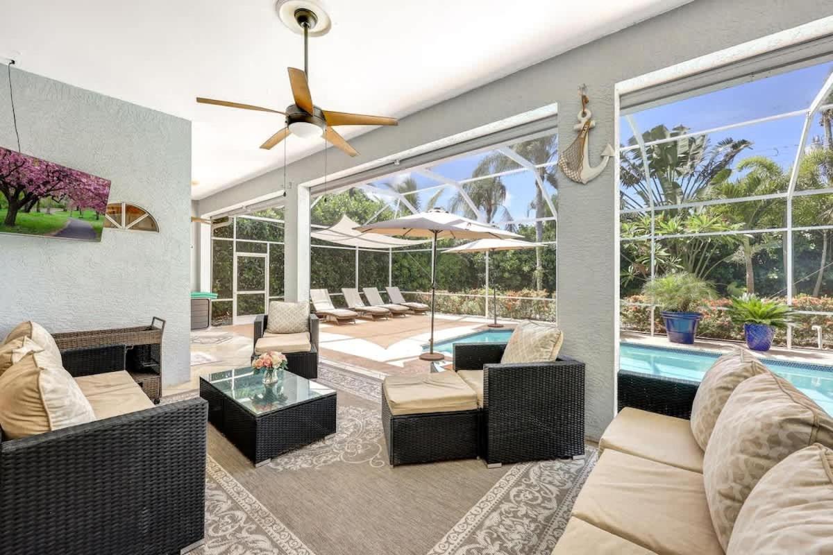 Lux Family 3 BR With Pool Villa Walk To Beach and Mercato - B&B Naples