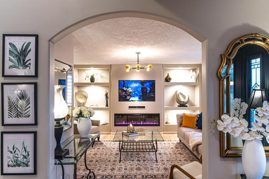 Beautiful Executive Home close to the Ocean - B&B Sidney