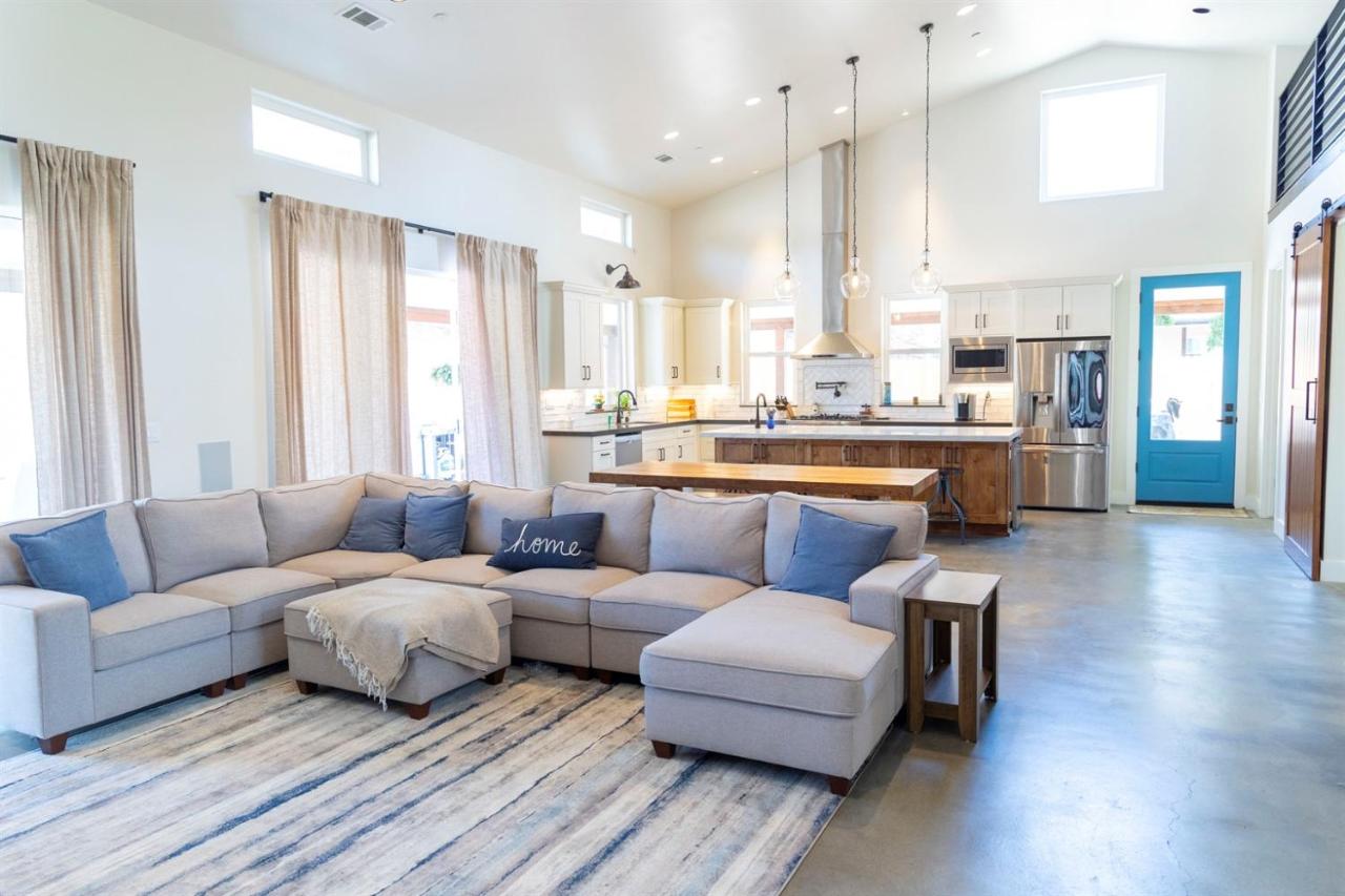 Luxury Farmhouse Near Coast & Wine - B&B Arroyo Grande