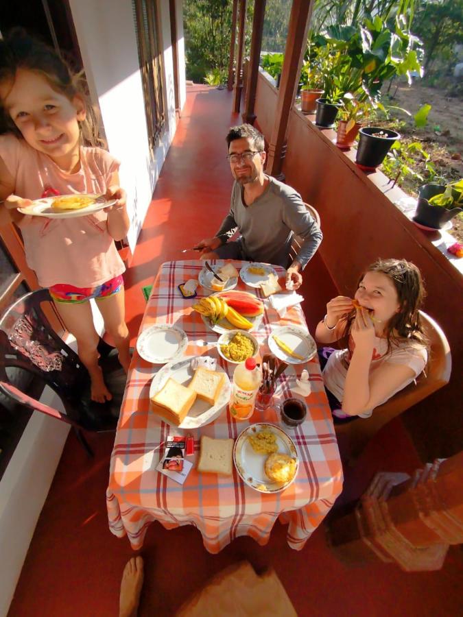 Ella Light Late - Bed and Breakfast Ella Town