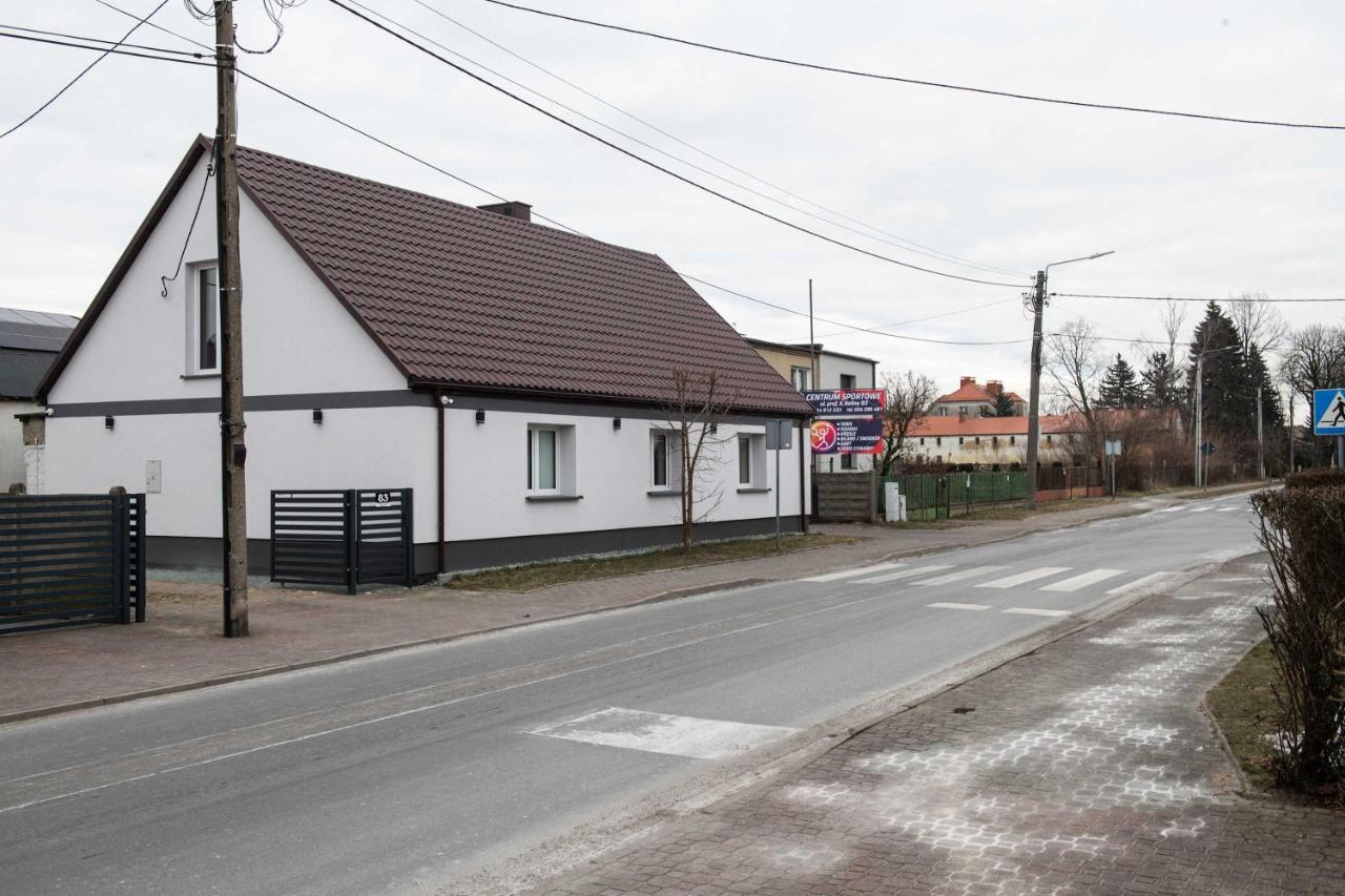 Spacious & Functional Apartment with Workspace by Noclegi Renters - Chambres d’hôtes Ostrów Wielkopolski