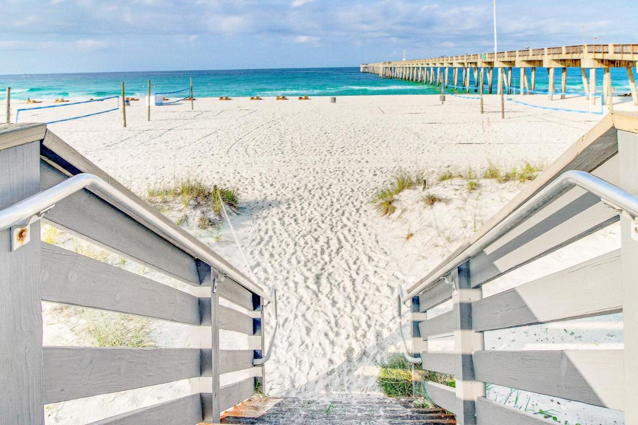 Sunny condo near the sand with pool hot tub tennis smart TV W&D & AC - Chambres d'hôtes Panama City Beach