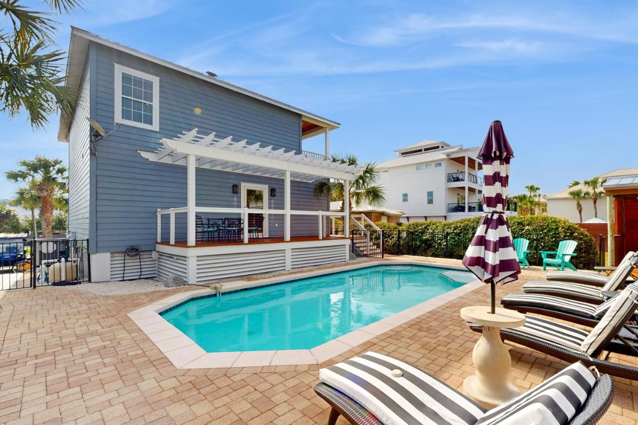 Private pool with easy beach access bikes & low speed vehicle - B&B Destin