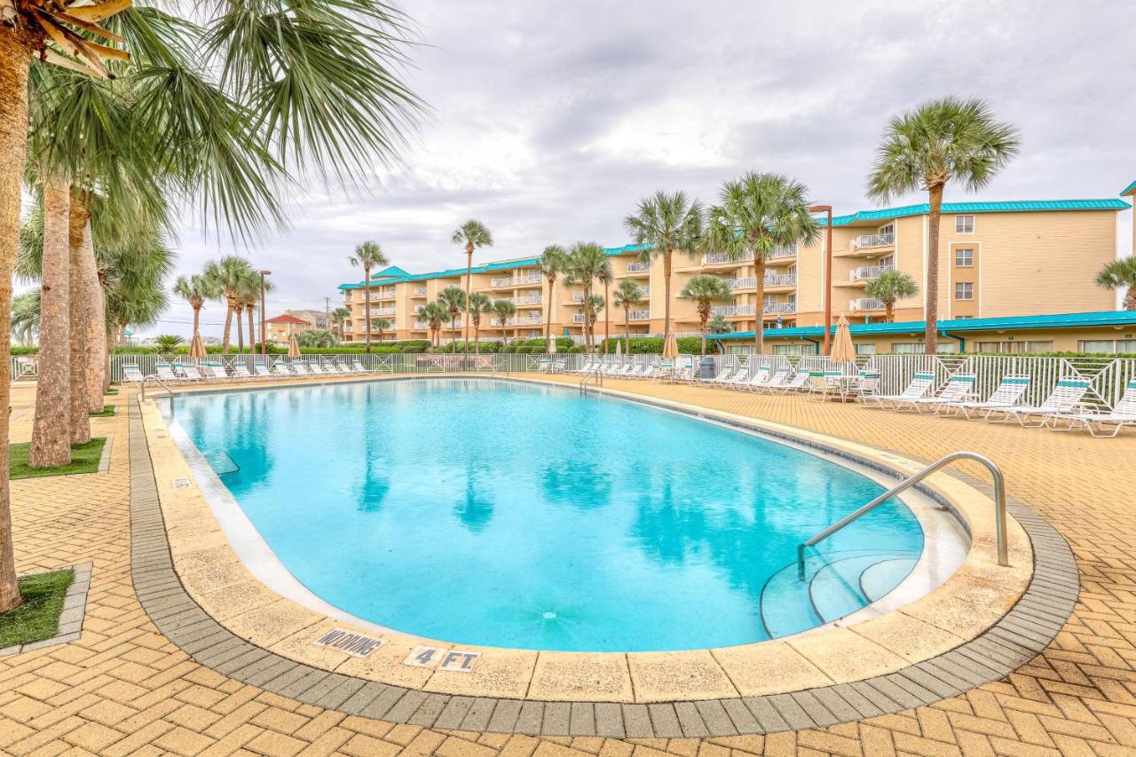 Gulf-view condo near beach with balcony W&D pool gym & WiFi - snowbirds OK - Chambres d'hôtes Destin