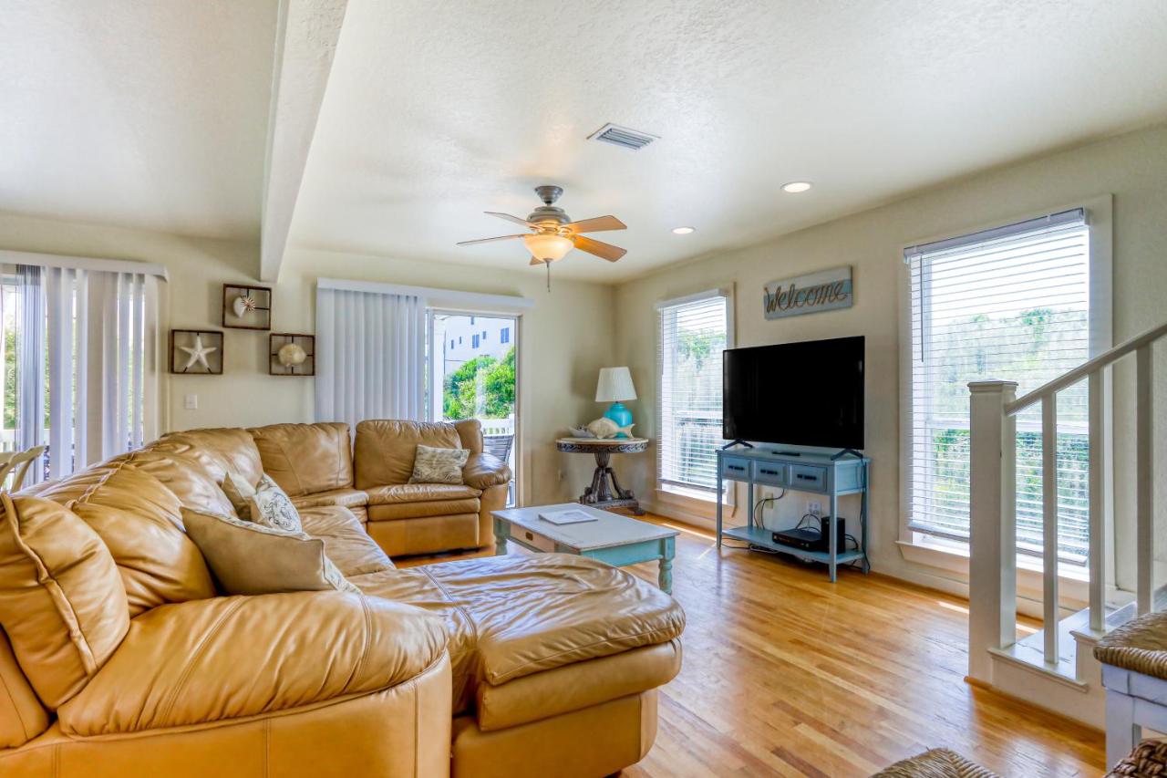 Dog-friendly Gulf-view home with pool decks WiFi & WD - walk to beach - Chambres d'hôtes Santa Rosa Beach