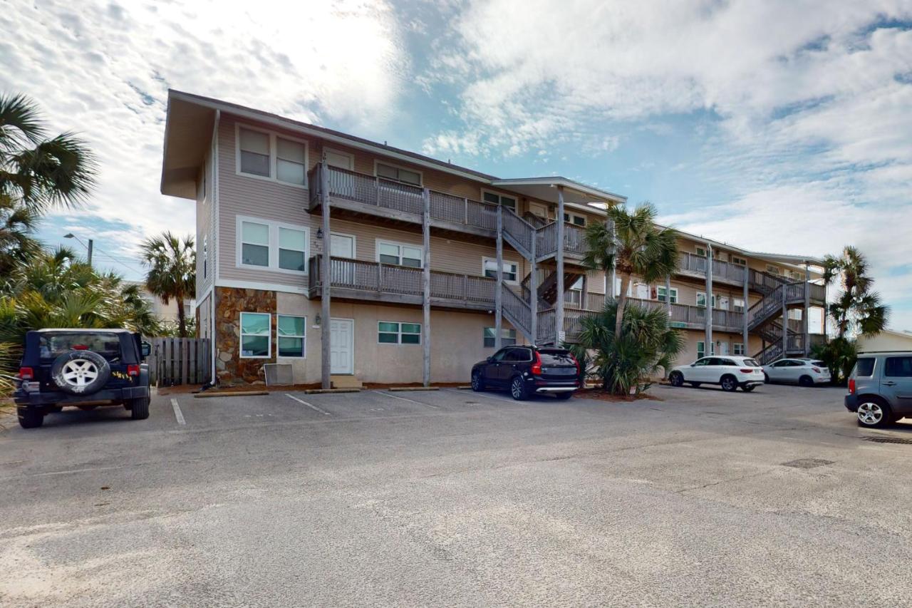 Cozy coastal condo dog friendly gulf view and close to beach access - Chambres d'hôtes Fort Walton Beach