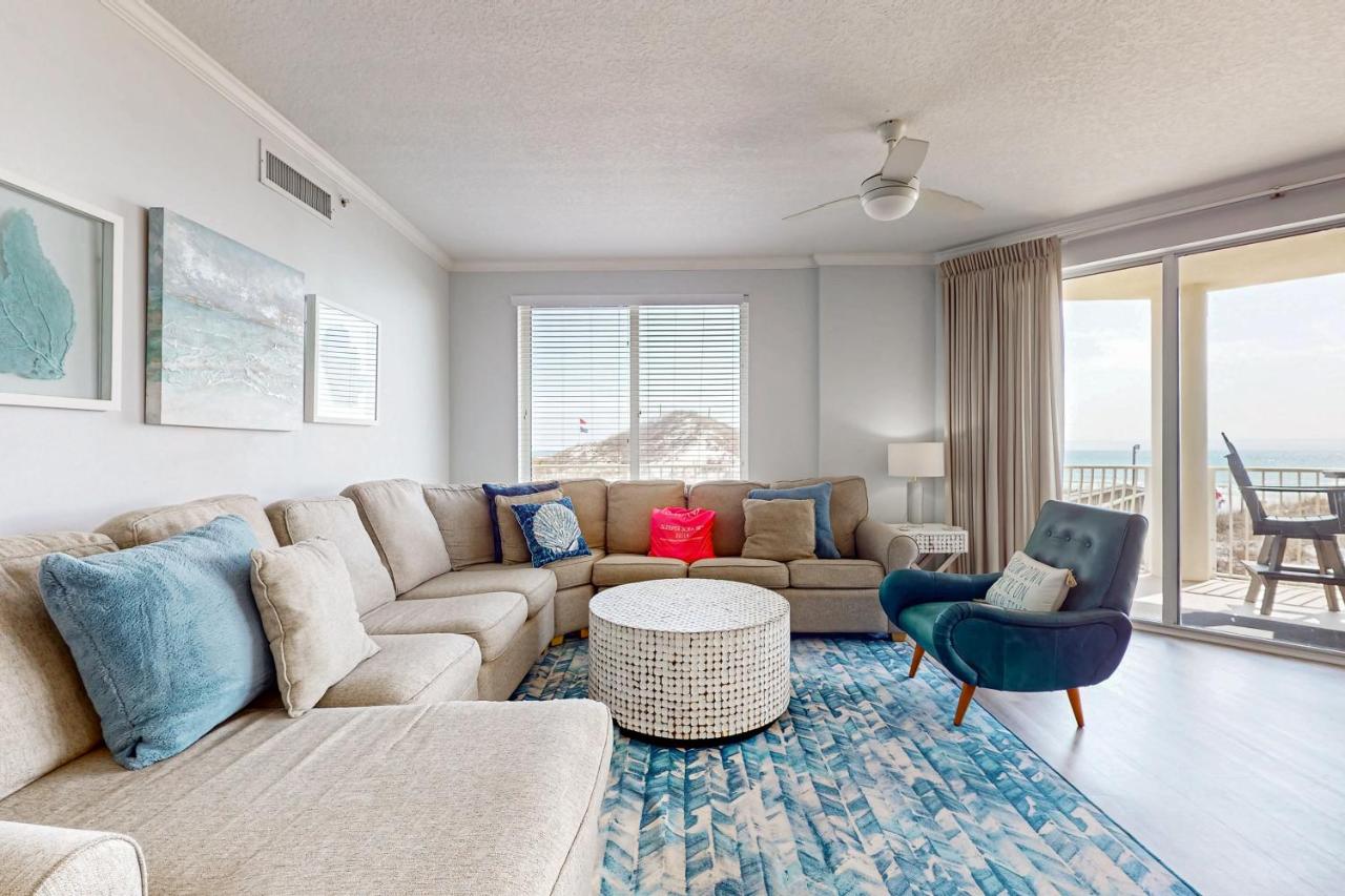 Ground floor beachfront condo with shared pool and beach access - B&B Santa Rosa Beach