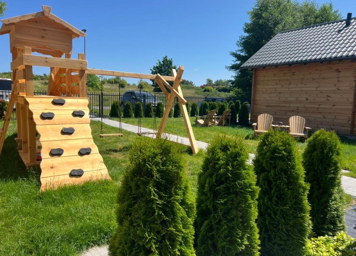 MOJA DEBINA LUX 1, domek z pokojem dziennym, jedną sypialnią i antresolą, blisko plaży - Chambres d'hôtes Dębina