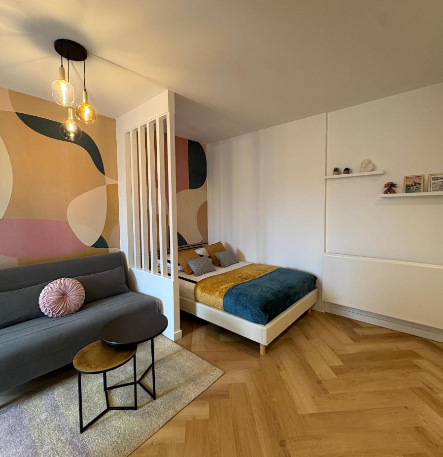 En Aparté Théâtre, Studio au cœur de Laval - Chambres d’hôtes Laval
